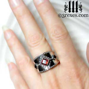 3-wishes-silver-medieval-wedding-ring-gothic-garnet-stones-wide-studded-band-model-hand 3-wishes-silver-medieval-wedding-ring-gothic-garnet-stones-wide-studded-band-model-hand