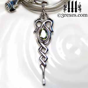 celtic-dripping-silver-necklace-green-peridot-stone